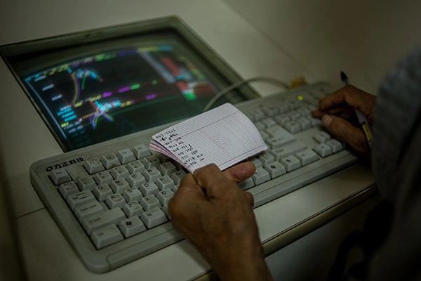 A股回暖，福建股票配资公司死灰复燃，背后真相究竟如何？