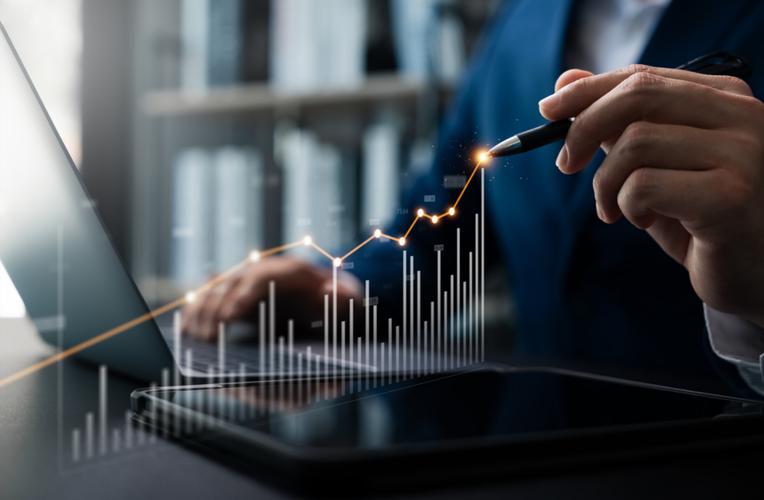 金融科技线上券商门户按月配资模式_杠杆配资网_投资者需求演变按月配资平台